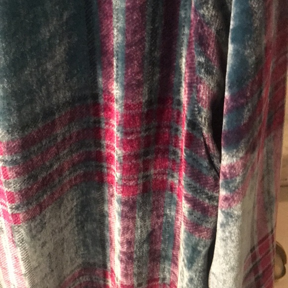 Soft Surroundings Velvet Woman’s Top Boyfriend Shirt Size Large Teal Blue Purple - Picture 5 of 8